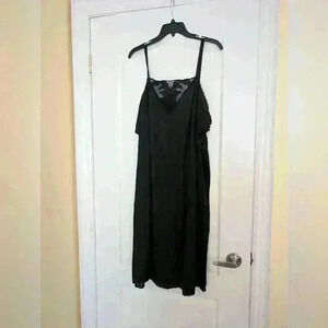 Vintage  black chemise size large
